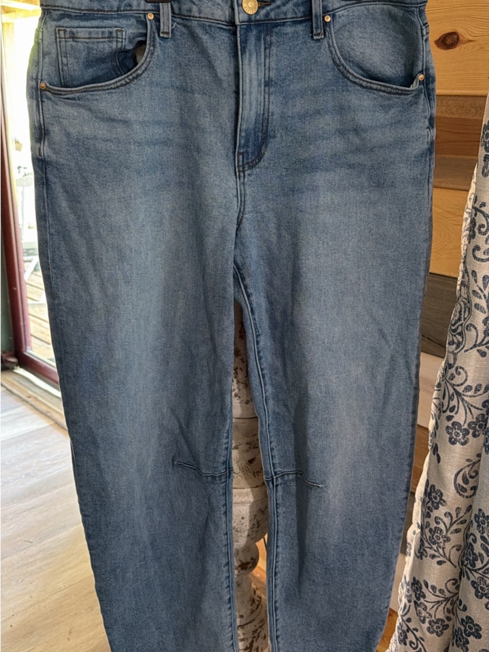 Kut from the Kloth Light Blue Straight Leg Jeans